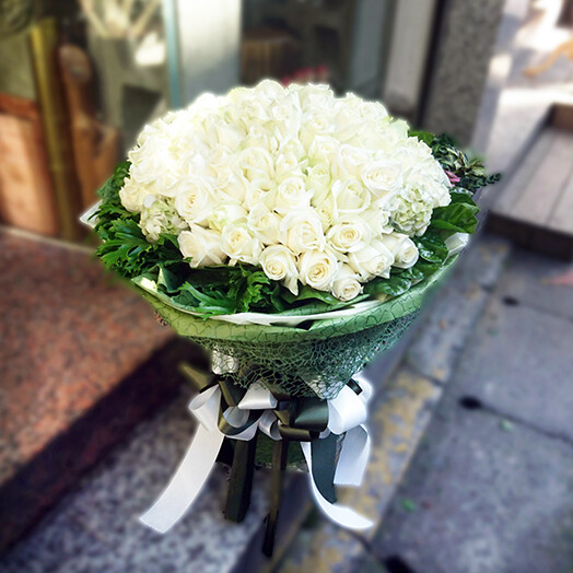 白玫瑰花束 仙蒂花坊