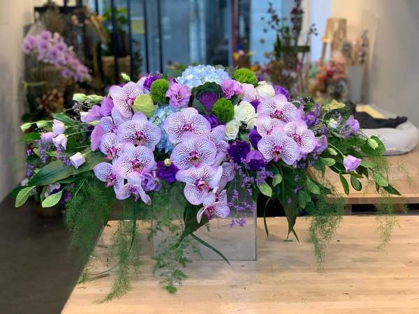 IMG_2797 (1) 講台桌花