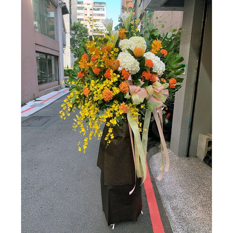 高架花籃 橙色靜謐 演唱會花籃 會場花籃 高架花籃 橙色靜謐 演唱會花籃 會場花籃